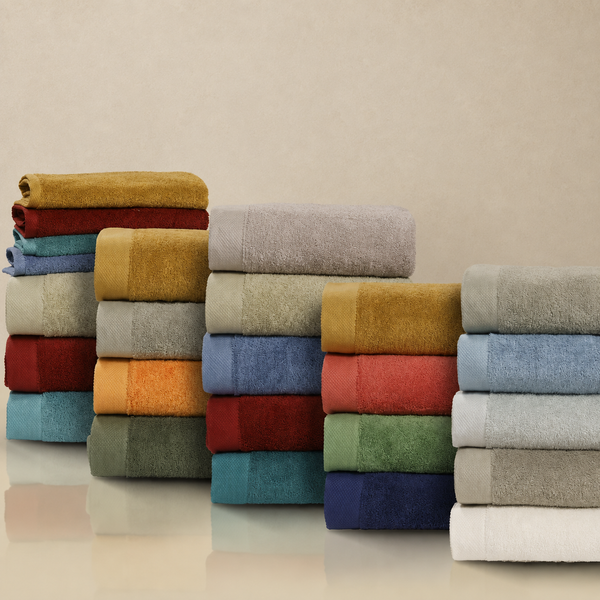 Linea ETOILE: asciugamani e spugna di alta qualità per il tuo bagno